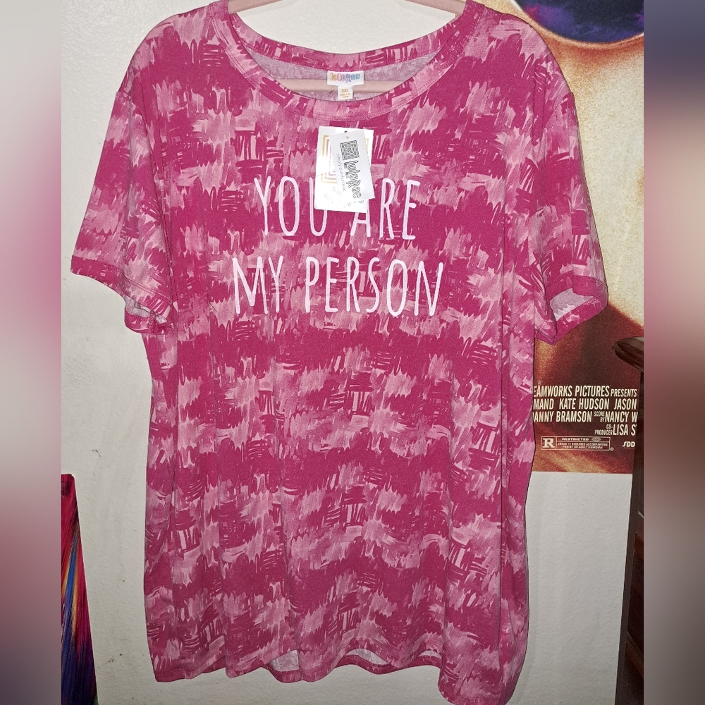 LuLaRoe 3XL Pink Liv Graphic Top